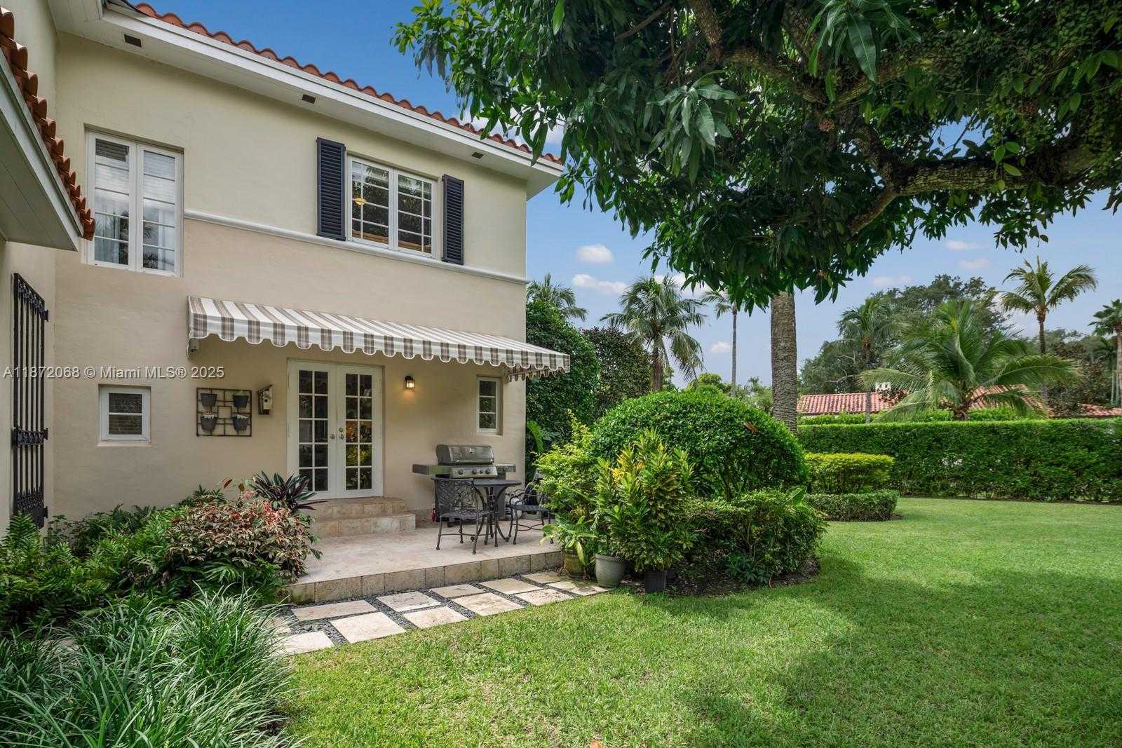 Small Image of 3408 TOLEDO ST, Coral Gables Number 35