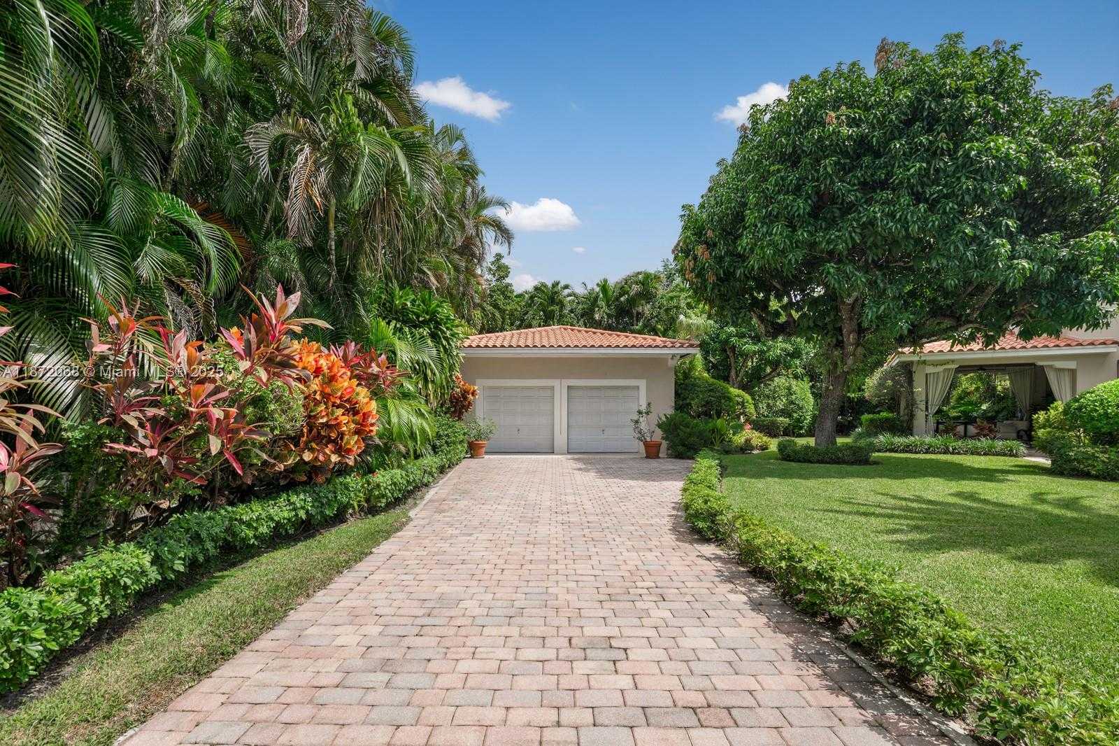 Small Image of 3408 TOLEDO ST, Coral Gables Number 36