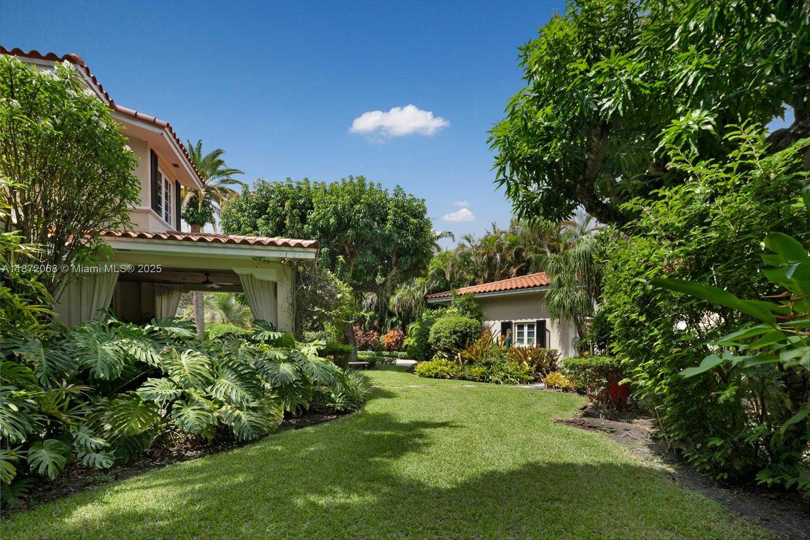 Small Image of 3408 TOLEDO ST, Coral Gables Number 39