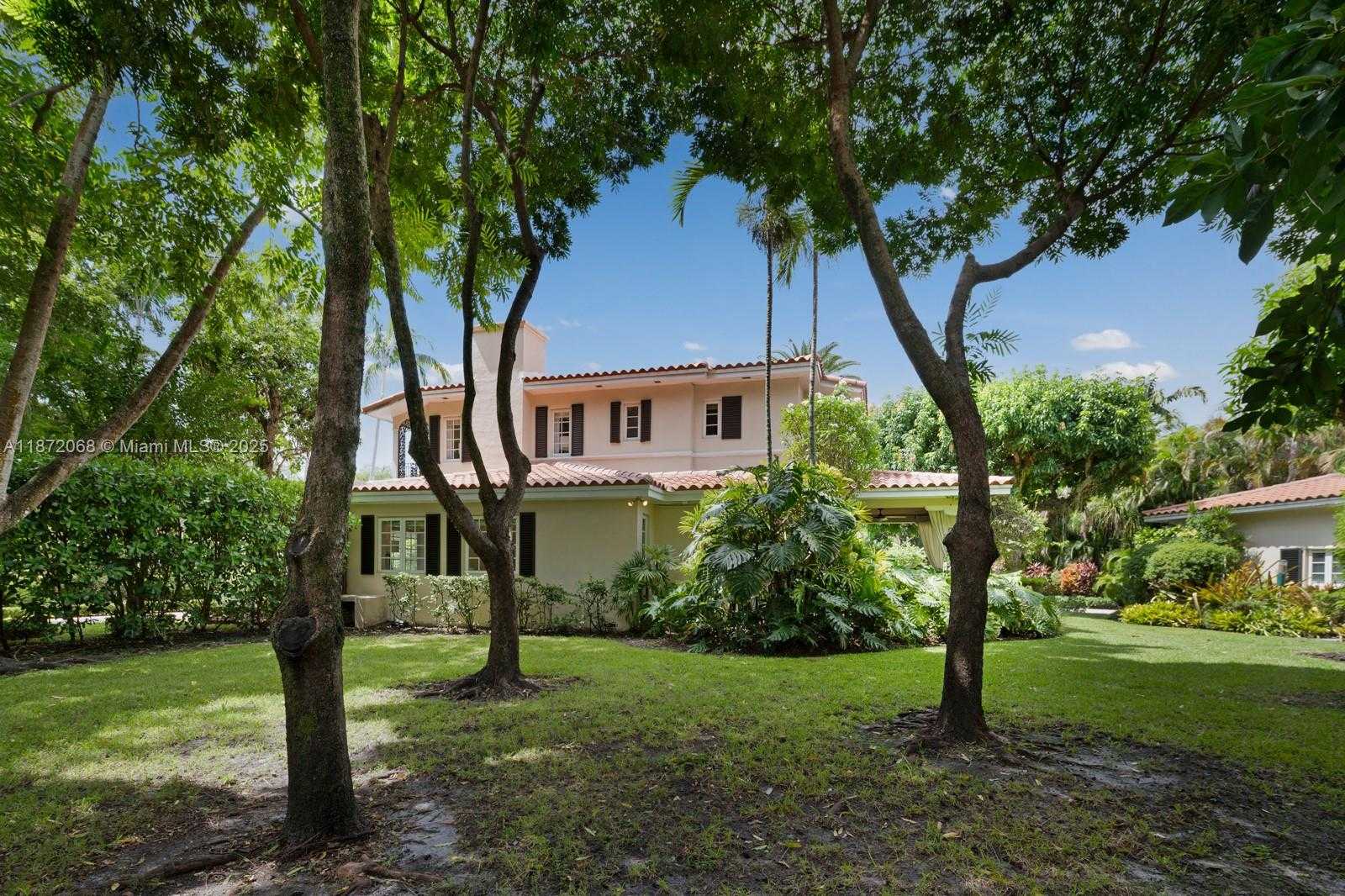 Small Image of 3408 TOLEDO ST, Coral Gables Number 41