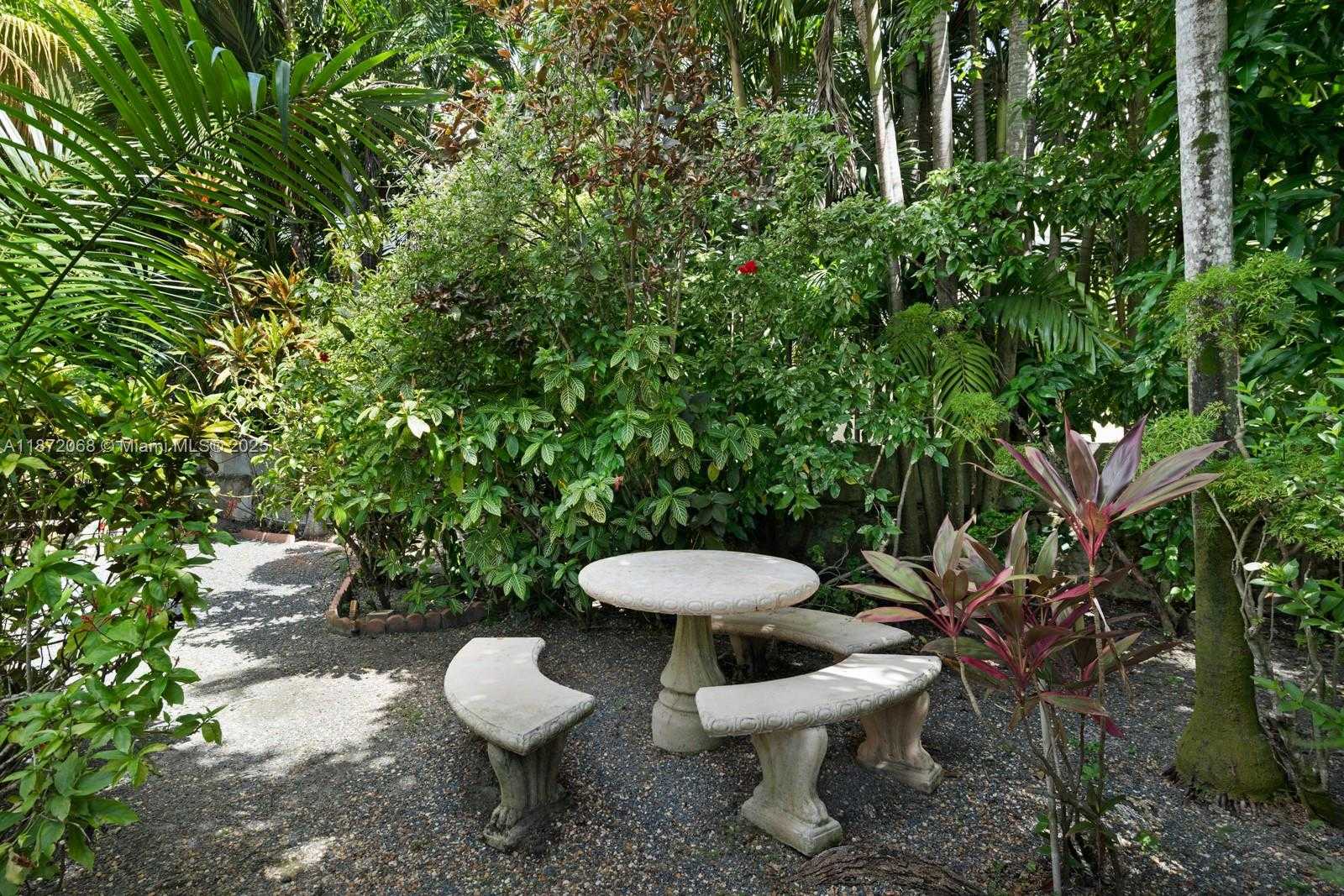 Small Image of 3408 TOLEDO ST, Coral Gables Number 42