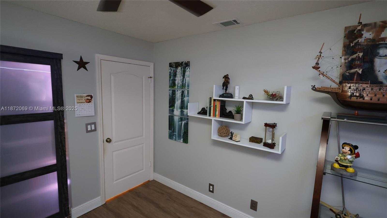 Small Image of 11251 REVEILLE RD, Cooper City Number 17