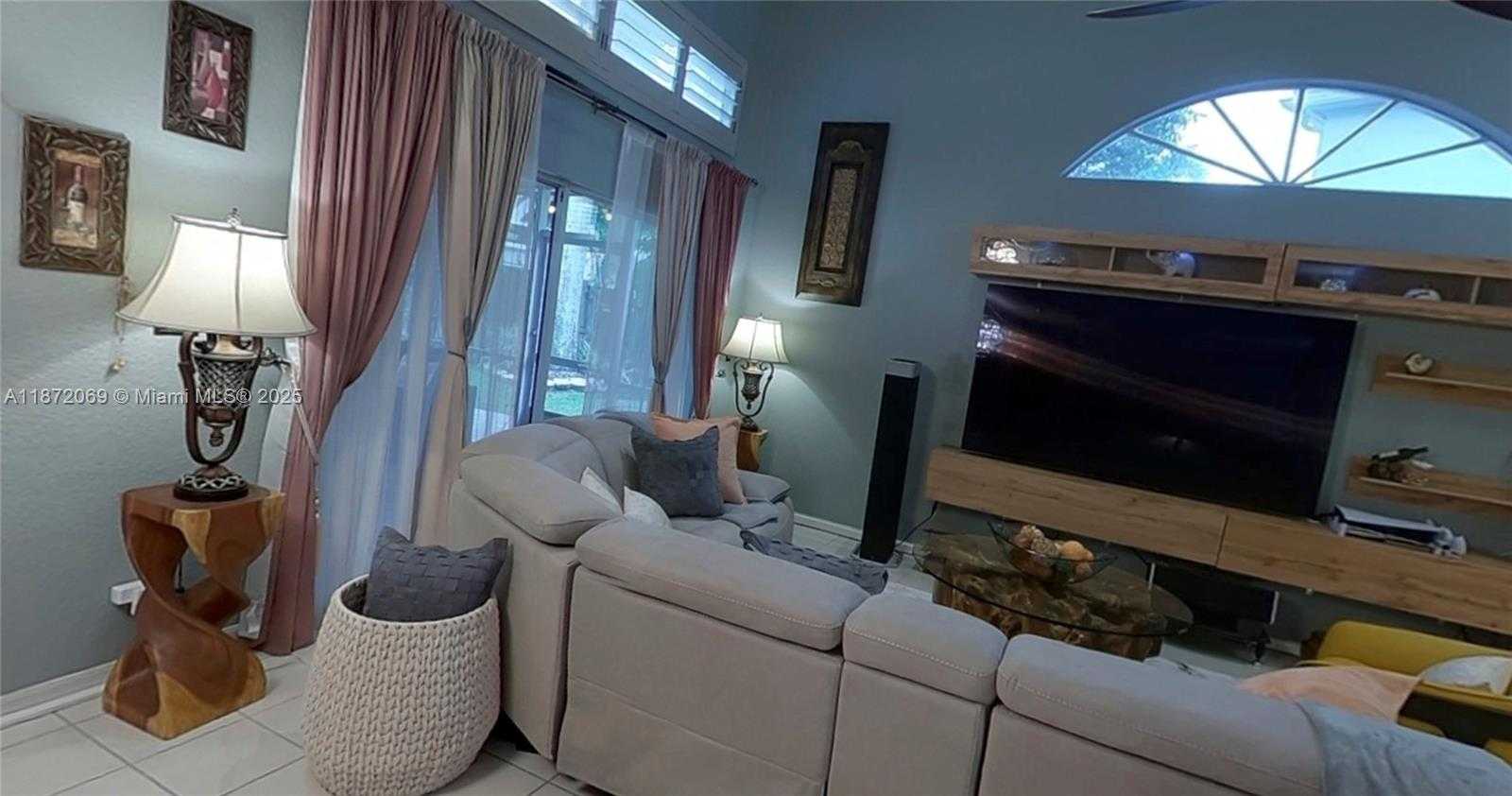 Small Image of 11251 REVEILLE RD, Cooper City Number 22