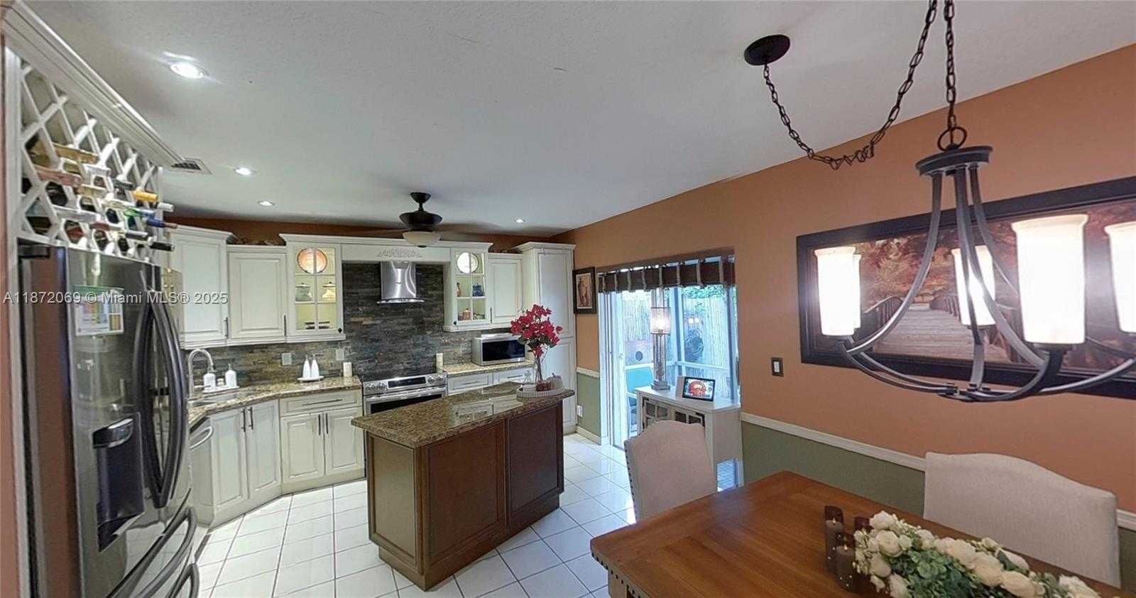 Small Image of 11251 REVEILLE RD, Cooper City Number 28