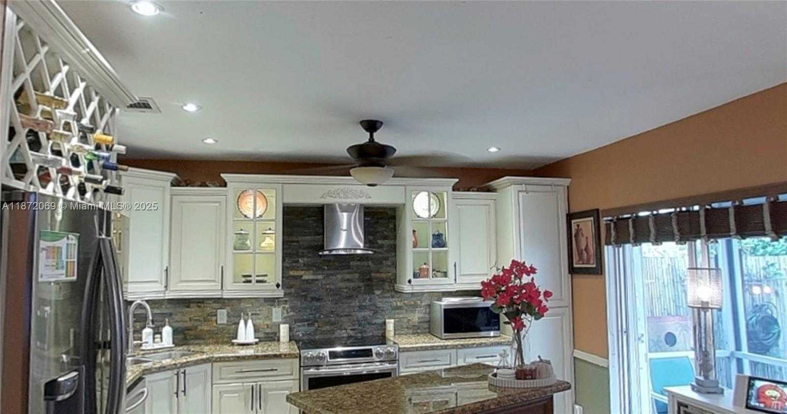 Small Image of 11251 REVEILLE RD, Cooper City Number 29