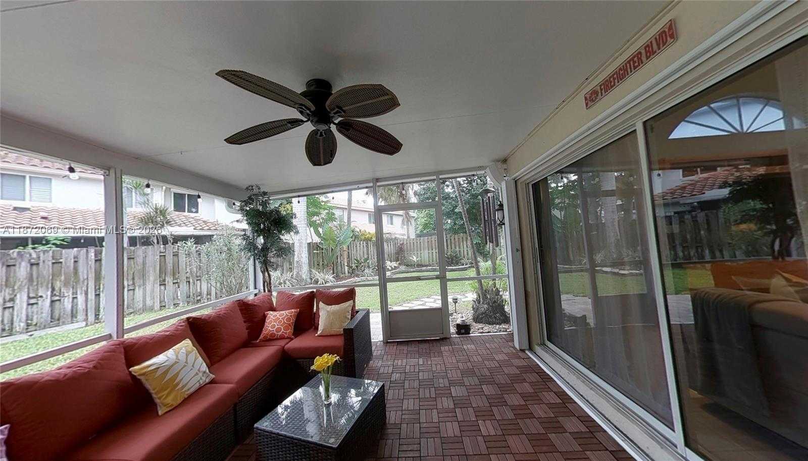 Small Image of 11251 REVEILLE RD, Cooper City Number 38