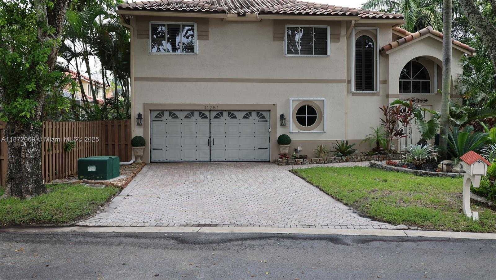 Small Image of 11251 REVEILLE RD, Cooper City Number 68