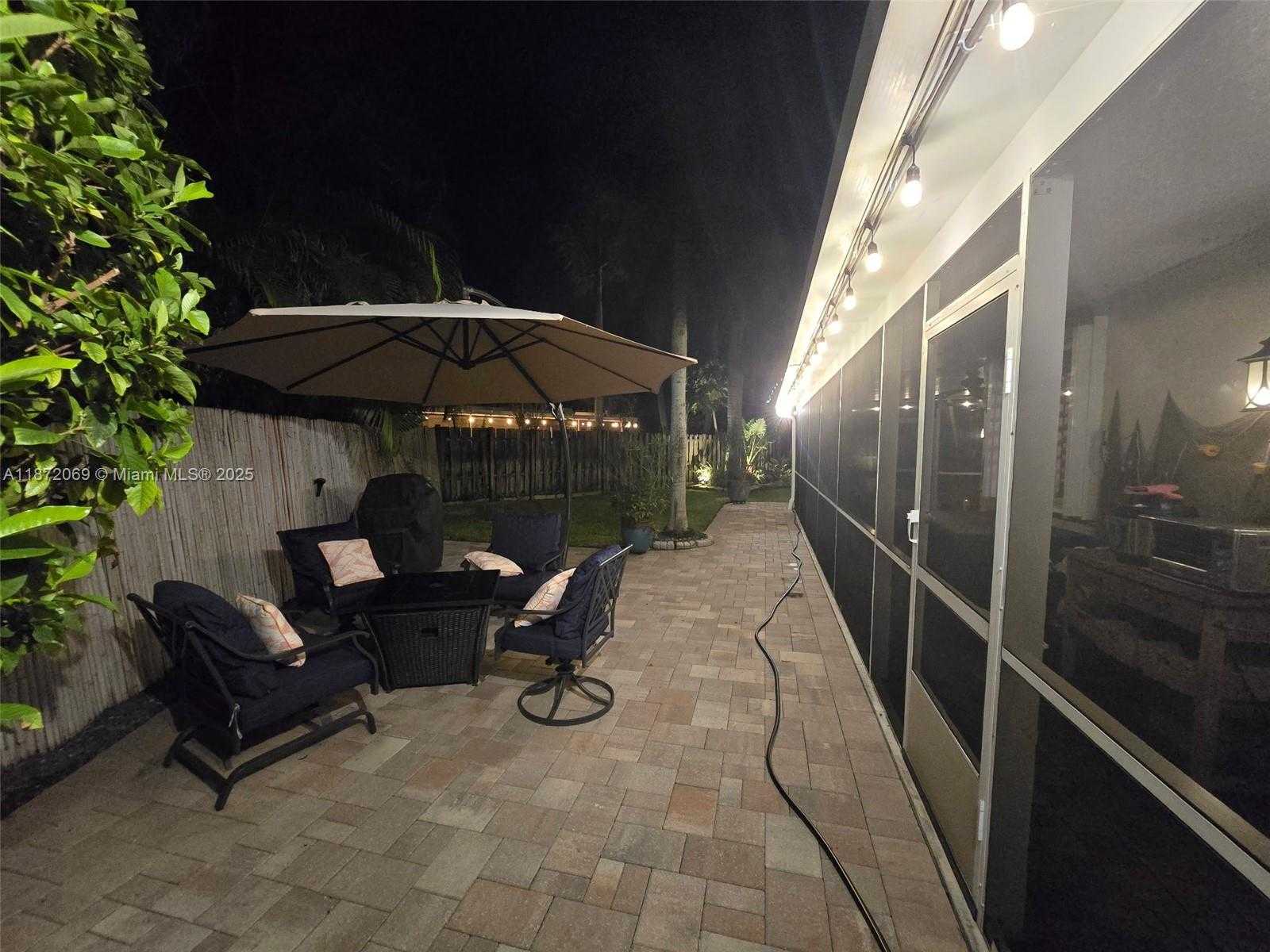 Small Image of 11251 REVEILLE RD, Cooper City Number 73