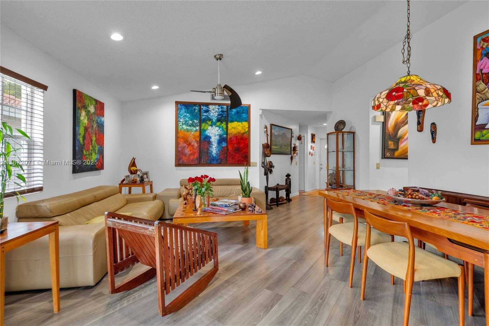 Small Image of 1361 SEAGRAPE CIR, Weston Number 10