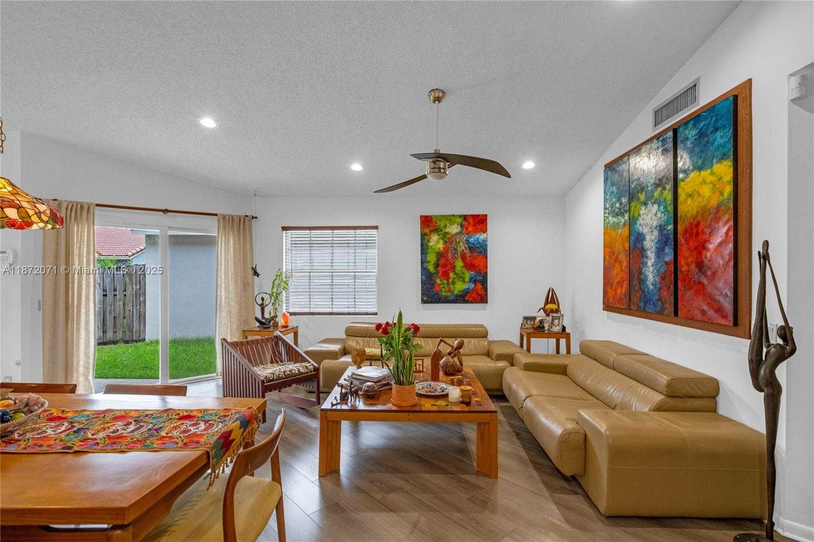 Small Image of 1361 SEAGRAPE CIR, Weston Number 13