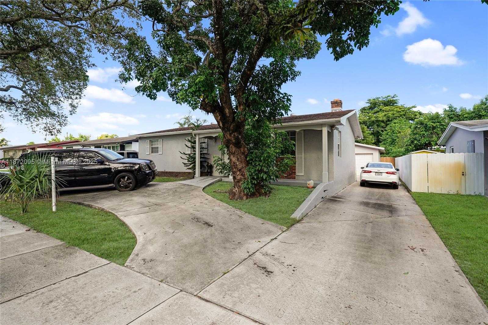 Small Image of 3011 NORTH 74TH AVE, Hollywood Number 18