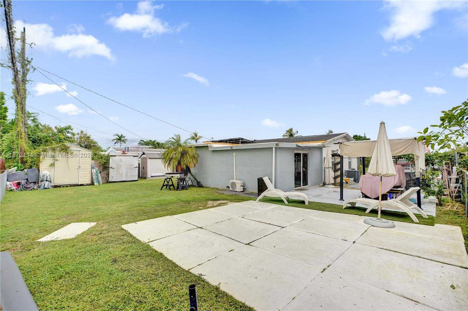 Small Image of 9911 HAITIAN DR, Cutler Bay Number 35