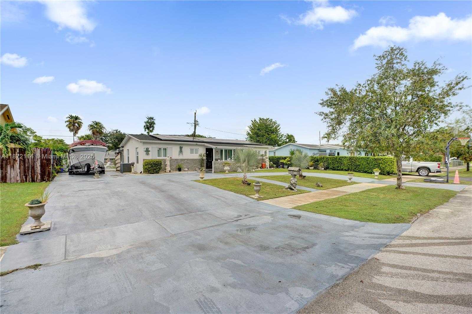 Small Image of 9911 HAITIAN DR, Cutler Bay Number 44
