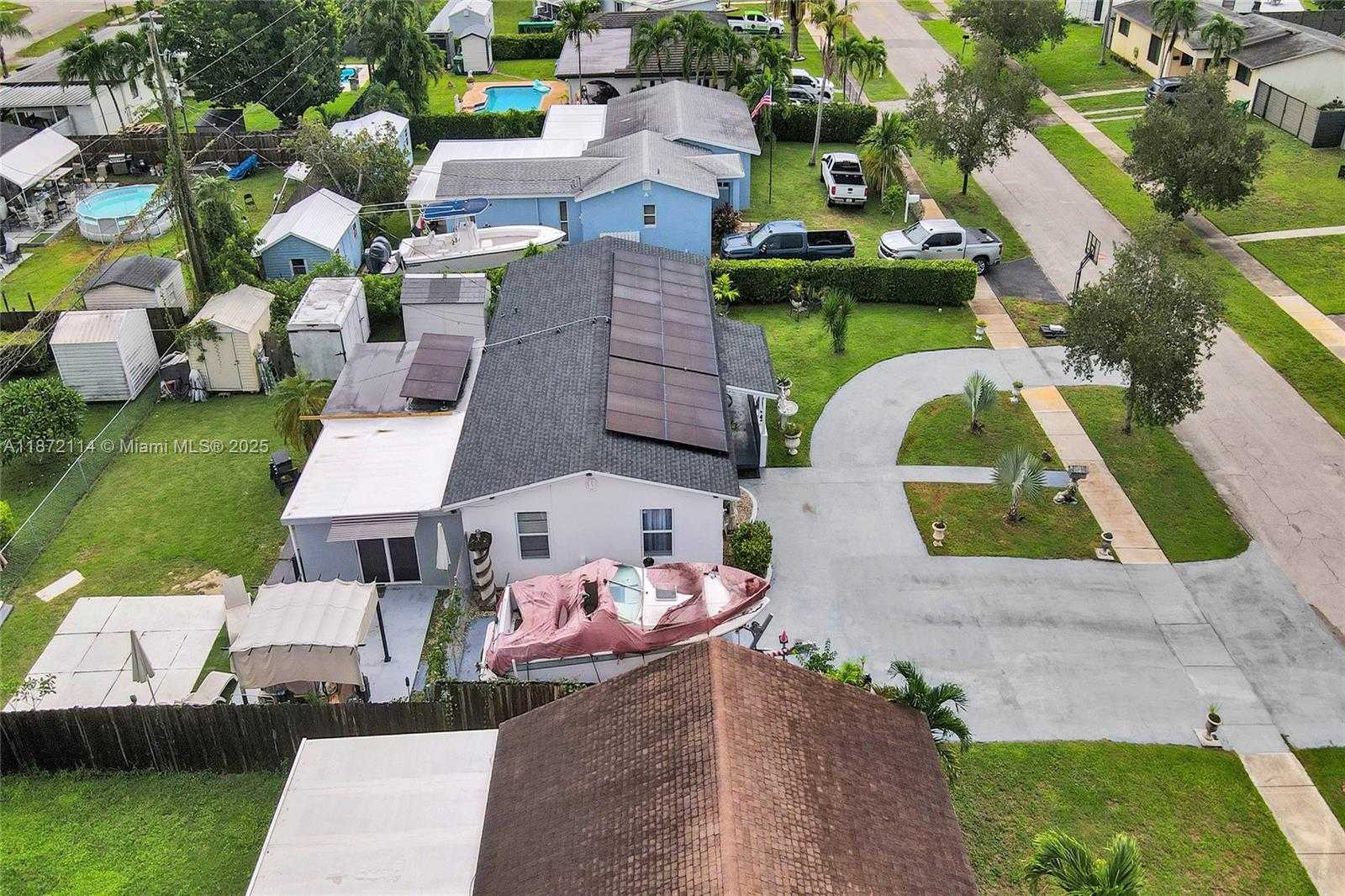 Small Image of 9911 HAITIAN DR, Cutler Bay Number 48
