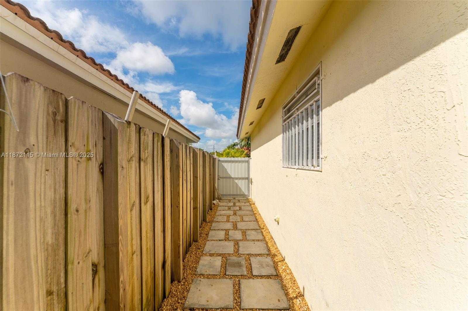 Small Image of 13471 SOUTH WEST 278TH TER, Homestead Number 22