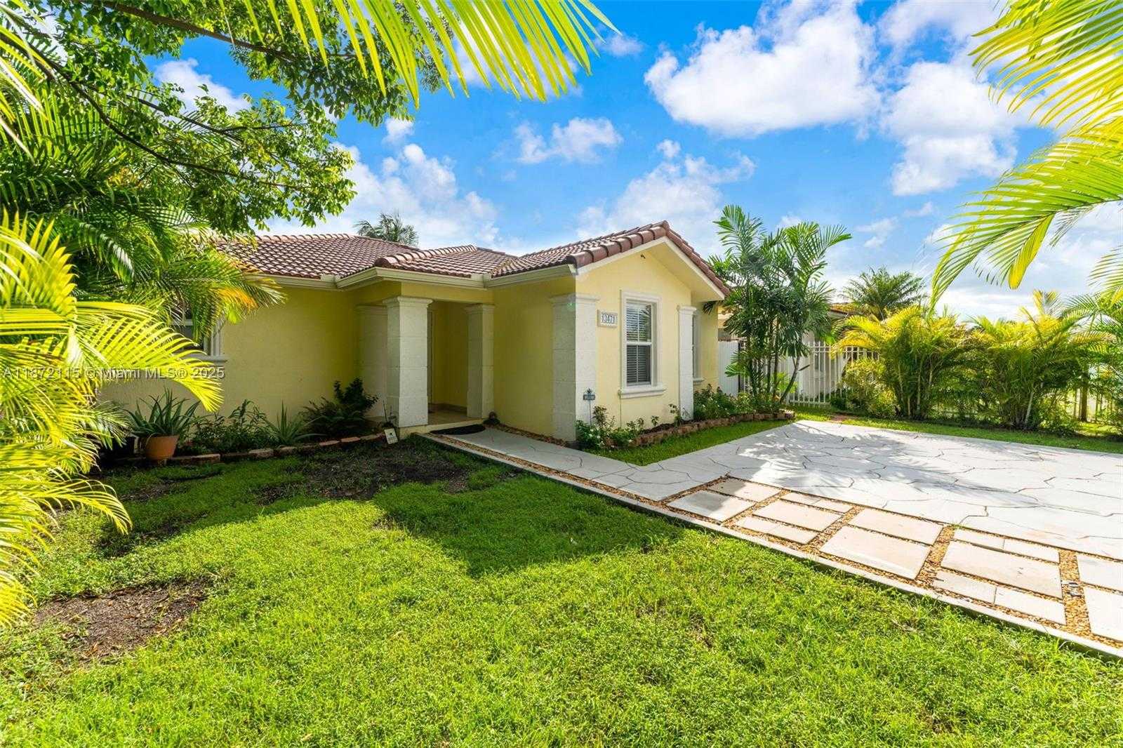Small Image of 13471 SOUTH WEST 278TH TER, Homestead Number 3