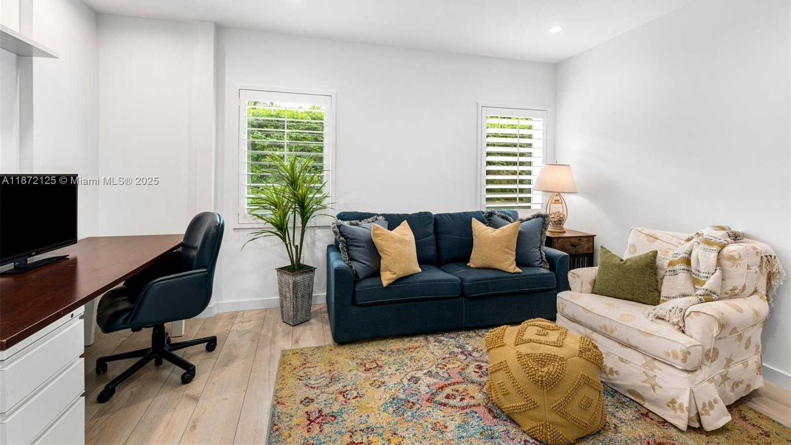 Small Image of 1232 MANATI AVE, Coral Gables Number 10