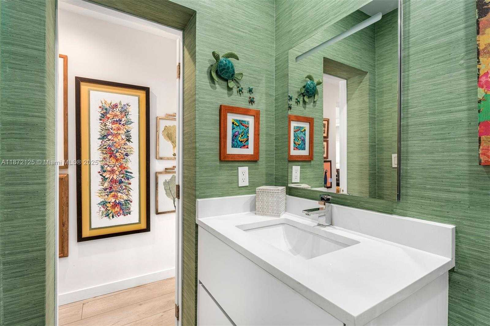 Small Image of 1232 MANATI AVE, Coral Gables Number 11