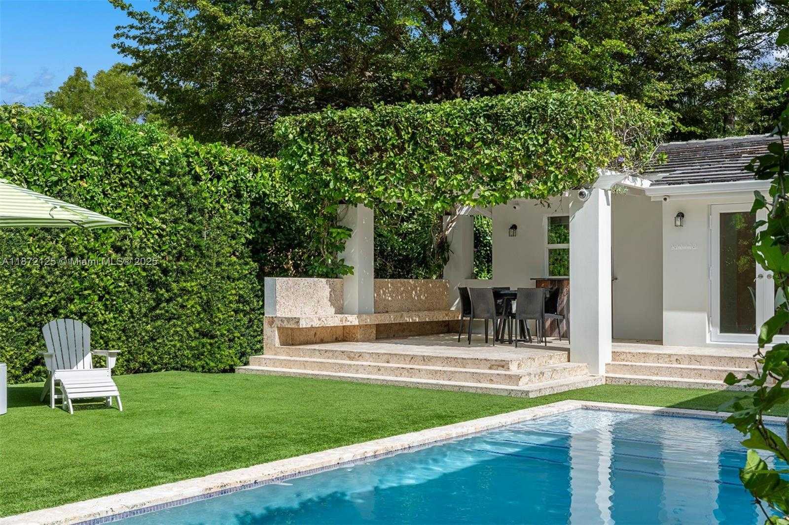 Small Image of 1232 MANATI AVE, Coral Gables Number 17