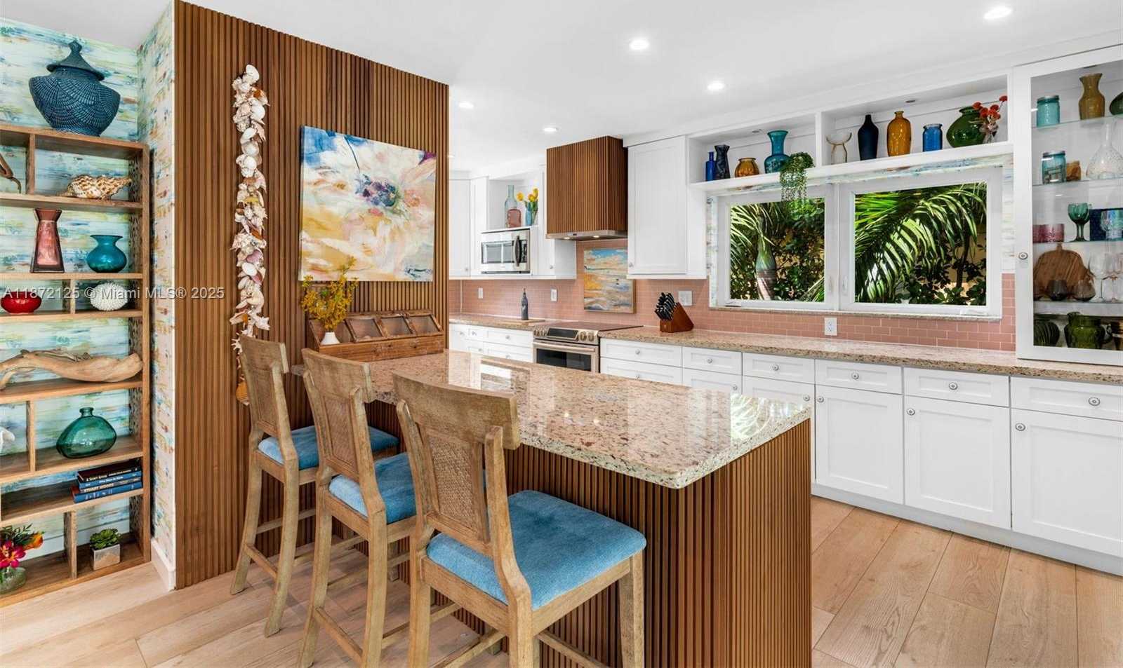 Small Image of 1232 MANATI AVE, Coral Gables Number 5