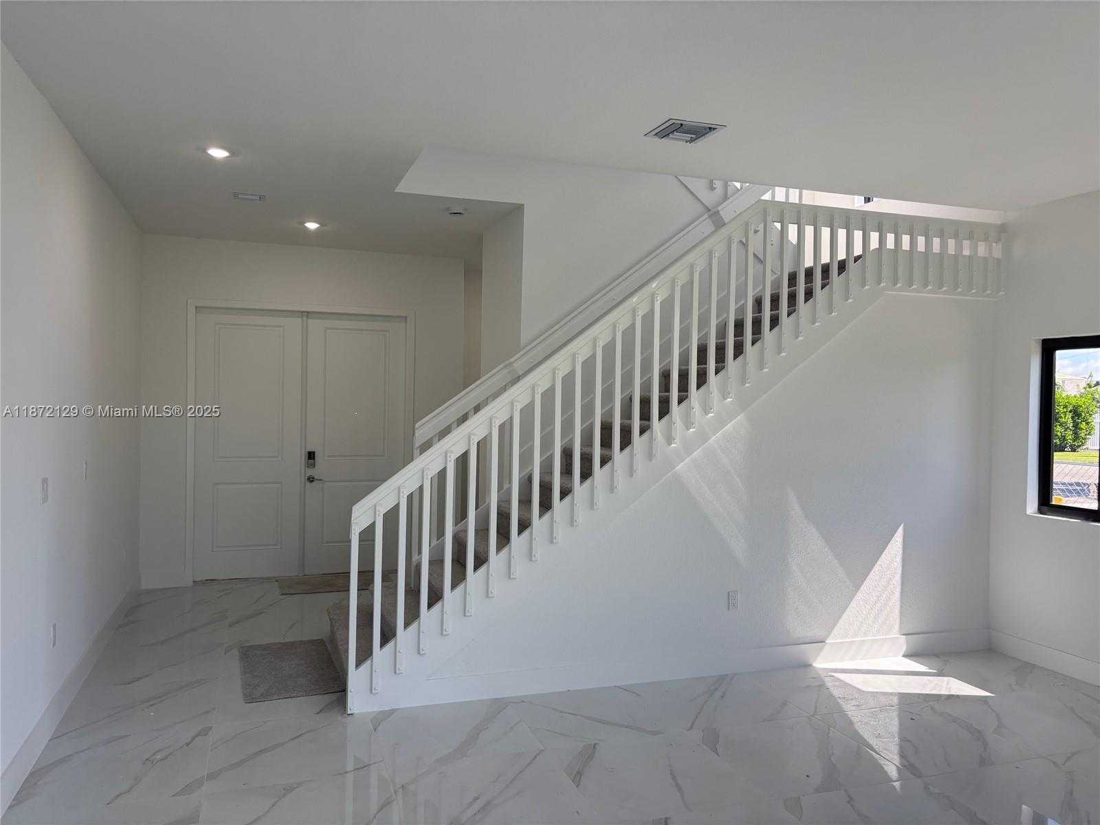 Small Image of 18902 SW 316th St, Homestead, FL 33035, USA Number 4
