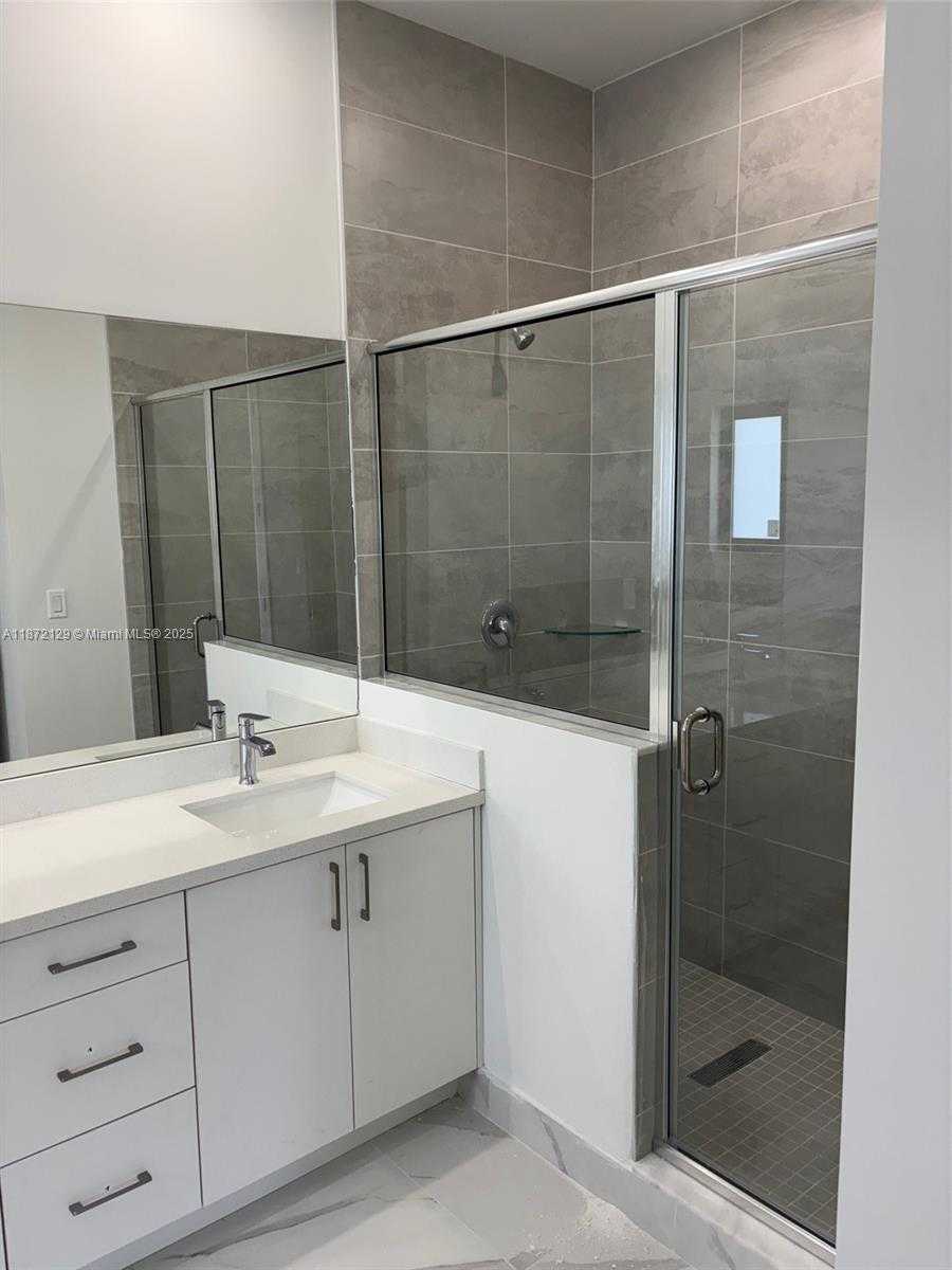 Small Image of 18902 SW 316th St, Homestead, FL 33035, USA Number 5