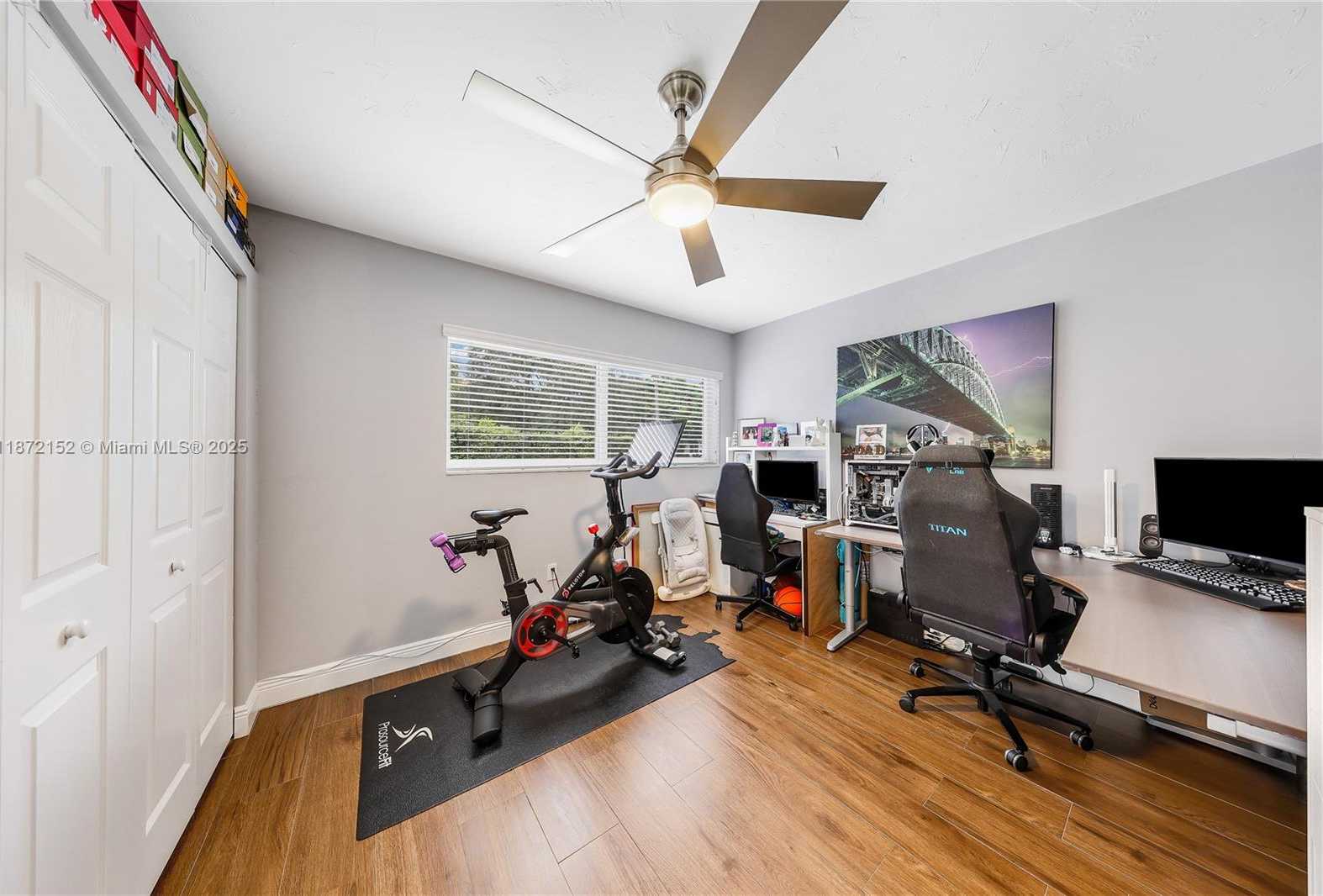 Small Image of 9271 SOUTH WEST 58 TERR, Miami Number 17