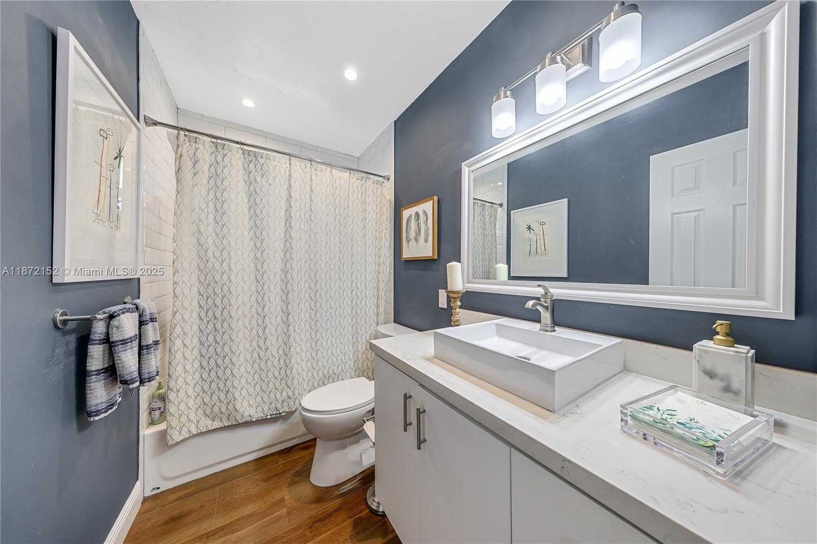 Small Image of 9271 SOUTH WEST 58 TERR, Miami Number 19