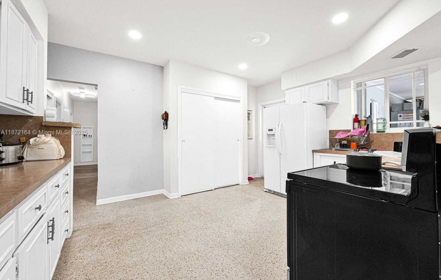Small Image of 9340 SOUTH WEST 174TH ST, Palmetto Bay Number 13