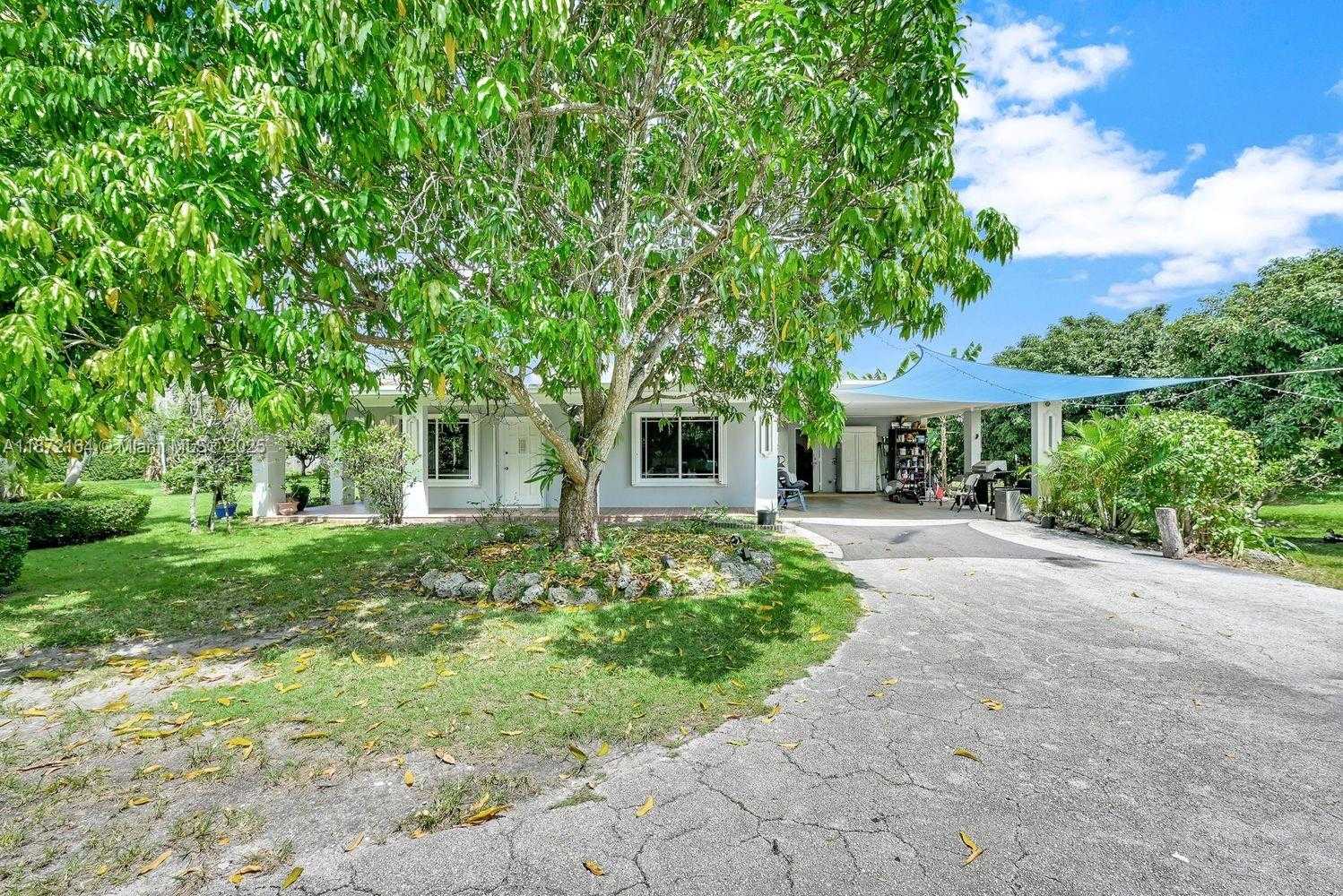 Small Image of 9340 SOUTH WEST 174TH ST, Palmetto Bay Number 32
