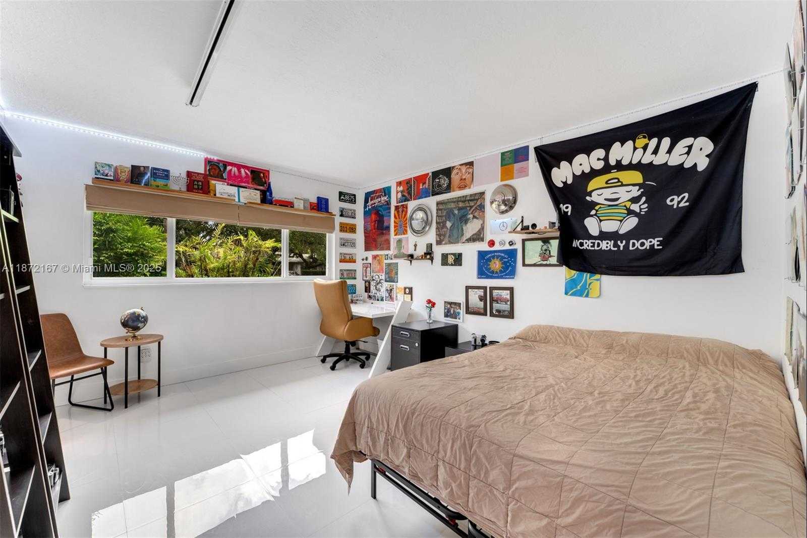 Small Image of 12401 SOUTH WEST 68TH CT, Pinecrest Number 17
