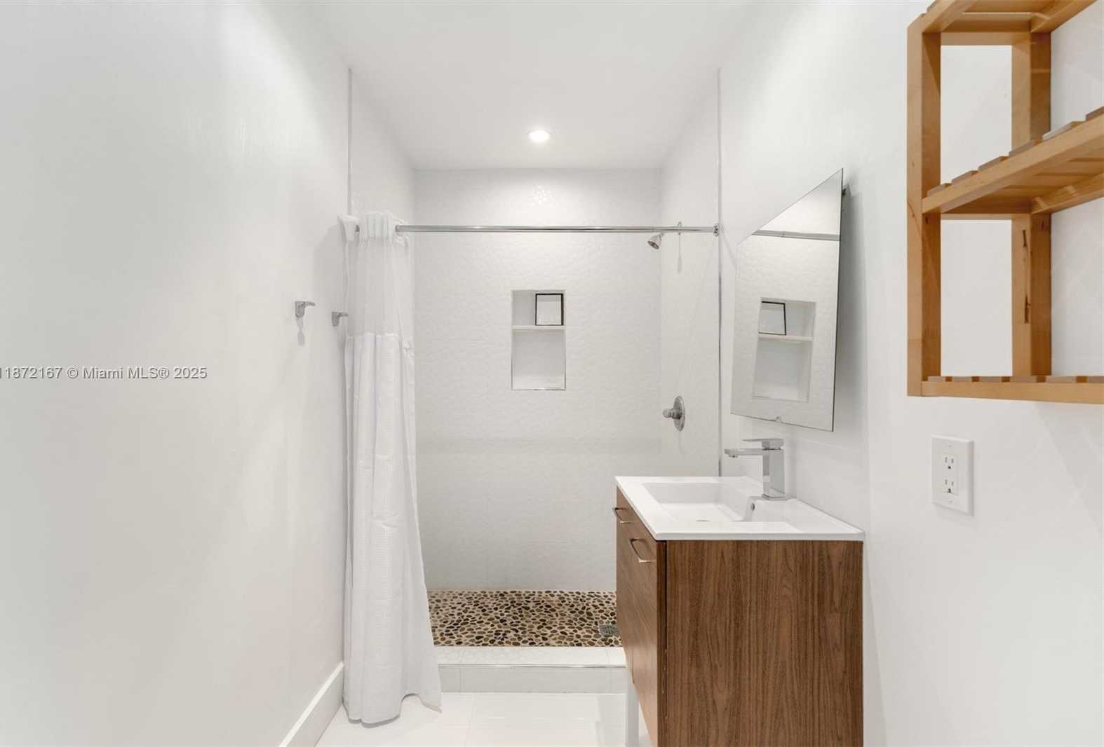 Small Image of 12401 SOUTH WEST 68TH CT, Pinecrest Number 19