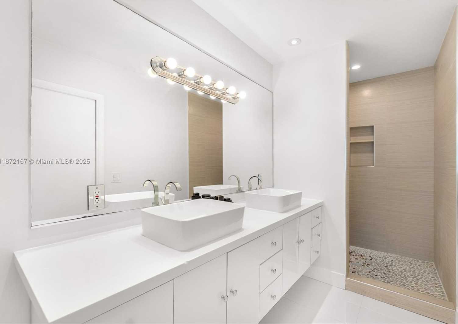Small Image of 12401 SOUTH WEST 68TH CT, Pinecrest Number 23