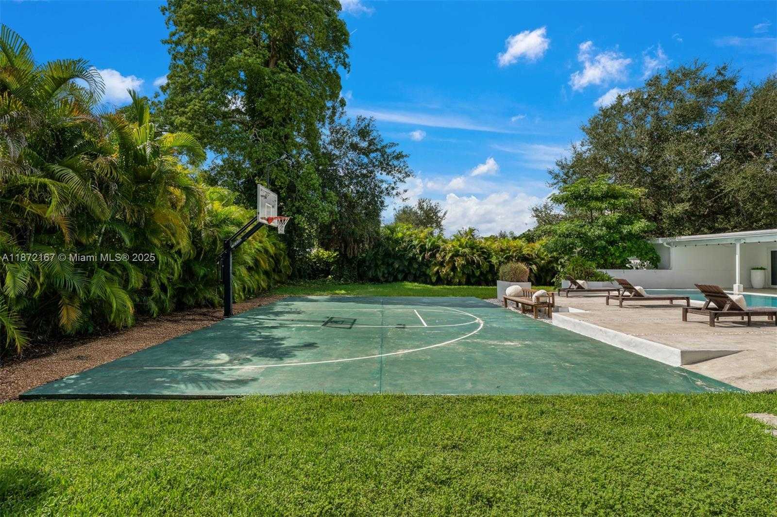 Small Image of 12401 SOUTH WEST 68TH CT, Pinecrest Number 33