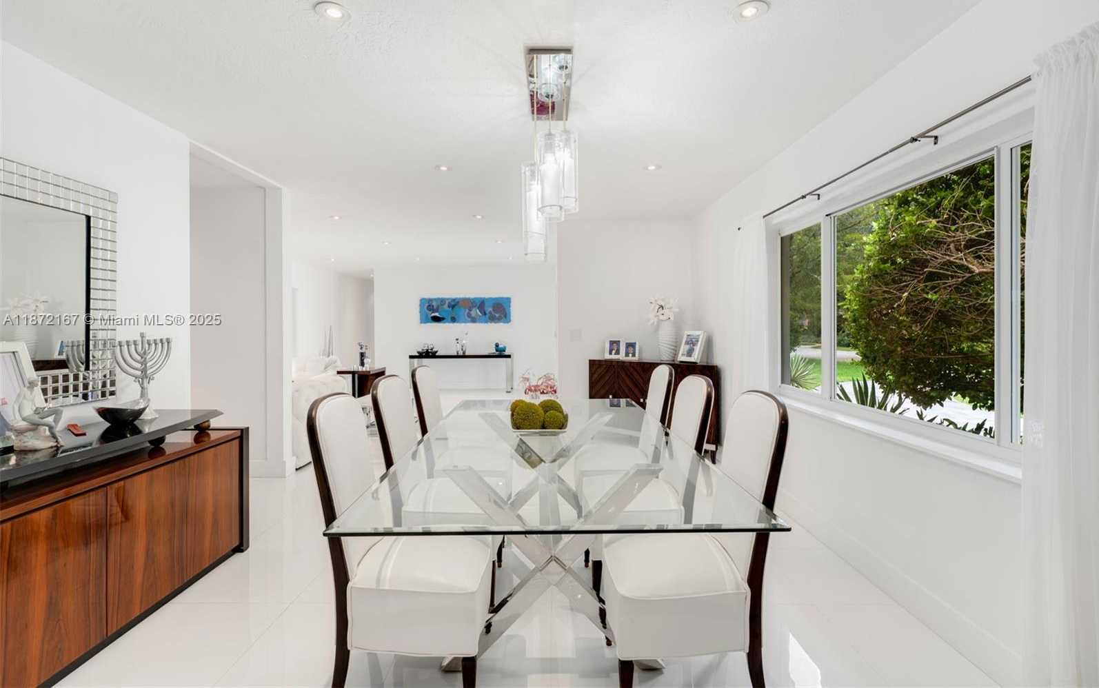 Small Image of 12401 SOUTH WEST 68TH CT, Pinecrest Number 8