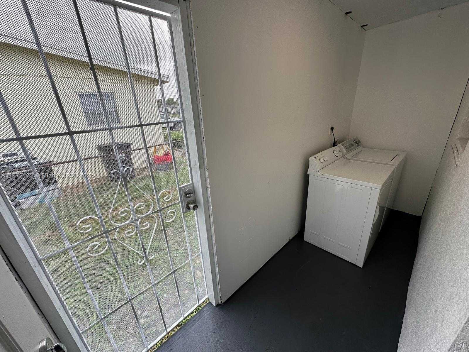 Small Image of 1344 9TH ST, West Palm Beach Number 11