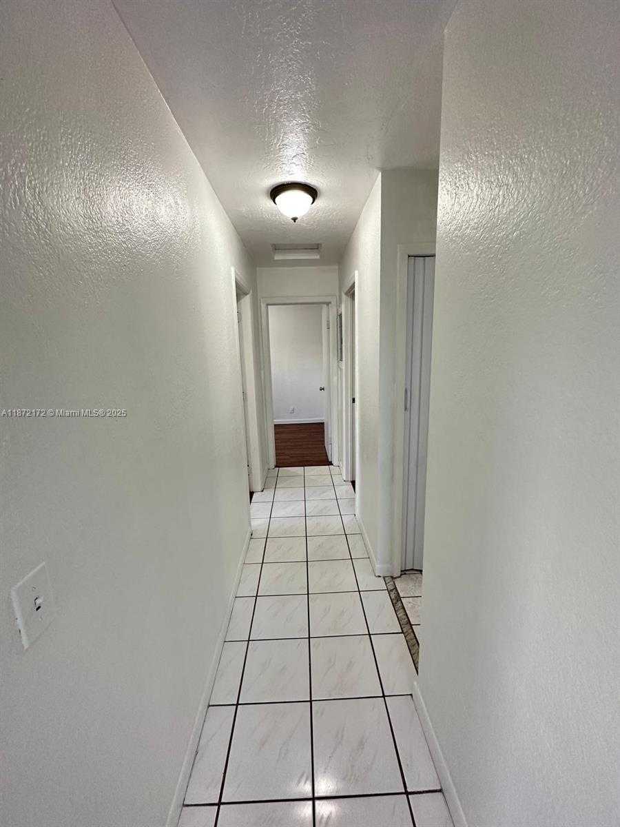 Small Image of 1344 9TH ST, West Palm Beach Number 17