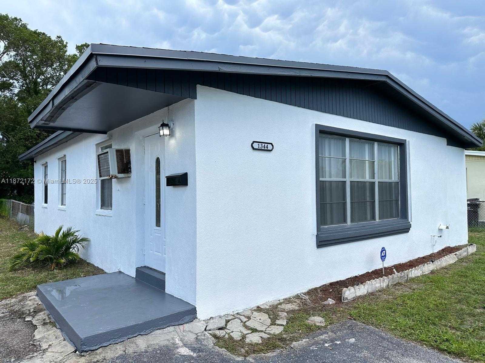 Small Image of 1344 9TH ST, West Palm Beach Number 23
