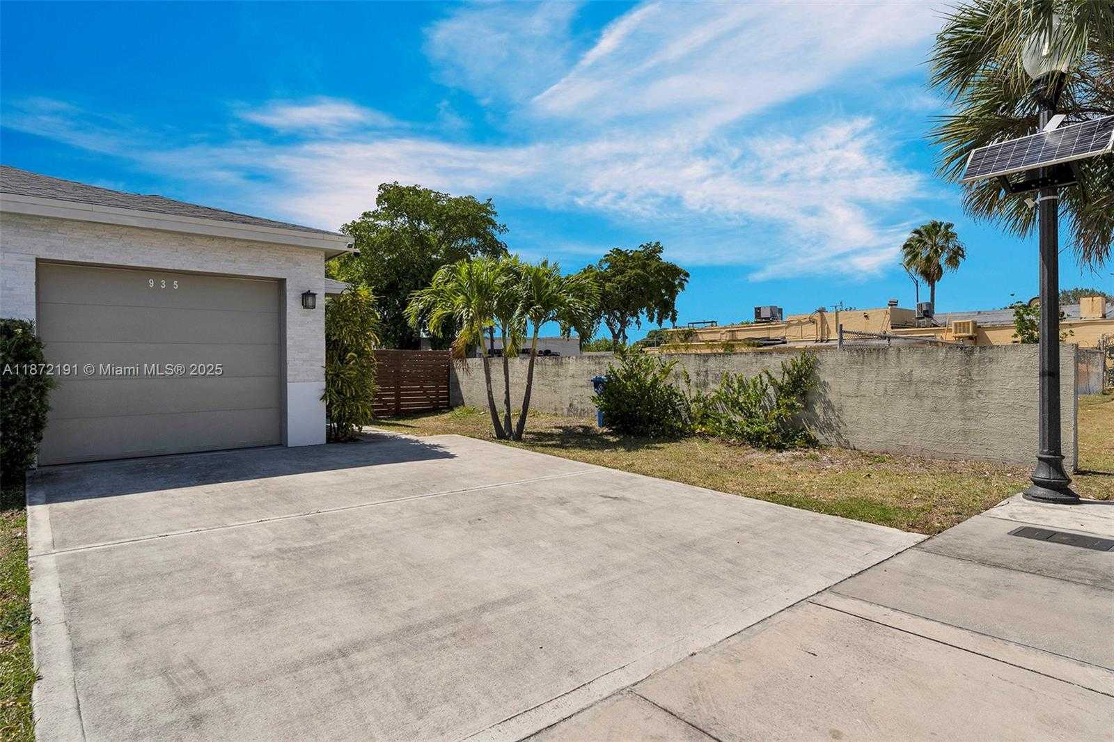 Small Image of 935 NORTH WEST 2ND AVE, Fort Lauderdale Number 2