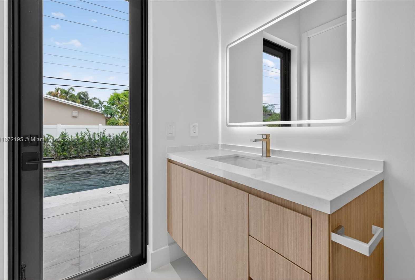 Small Image of 2757 NORTH EAST 34TH STREET, Fort Lauderdale Number 40