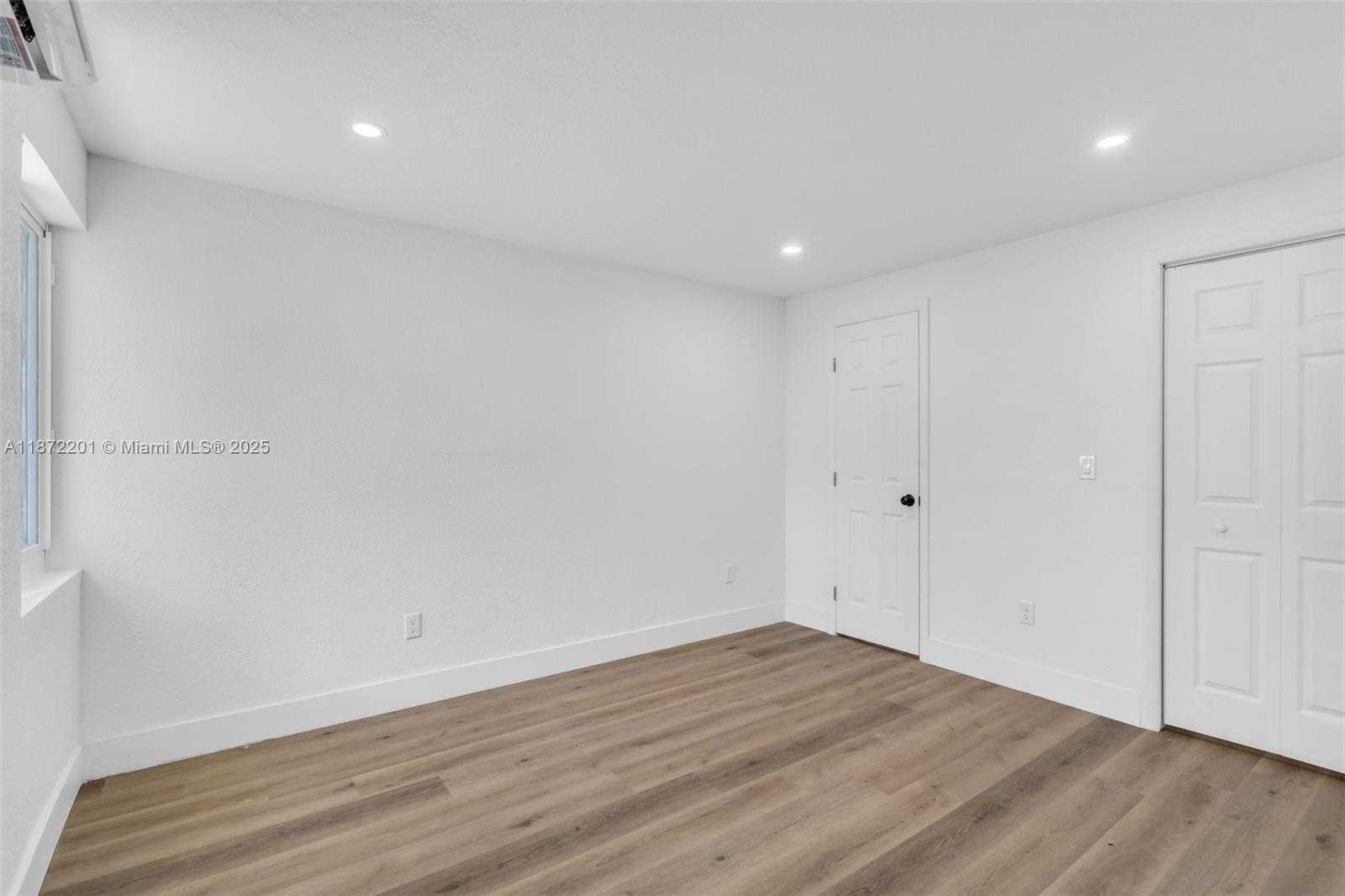 Small Image of 4390 NORTH WEST 171ST ST, Miami Gardens Number 11