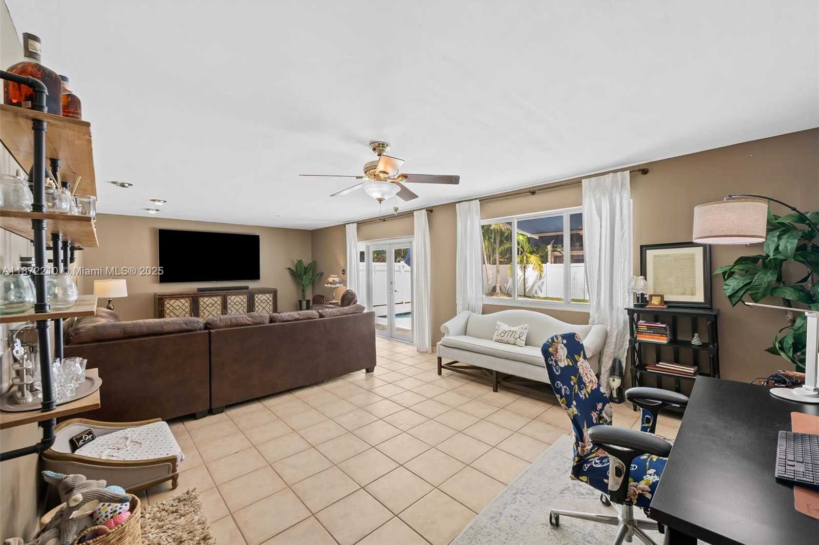 Small Image of 1925 NORTH 39TH AVE, Hollywood Number 13