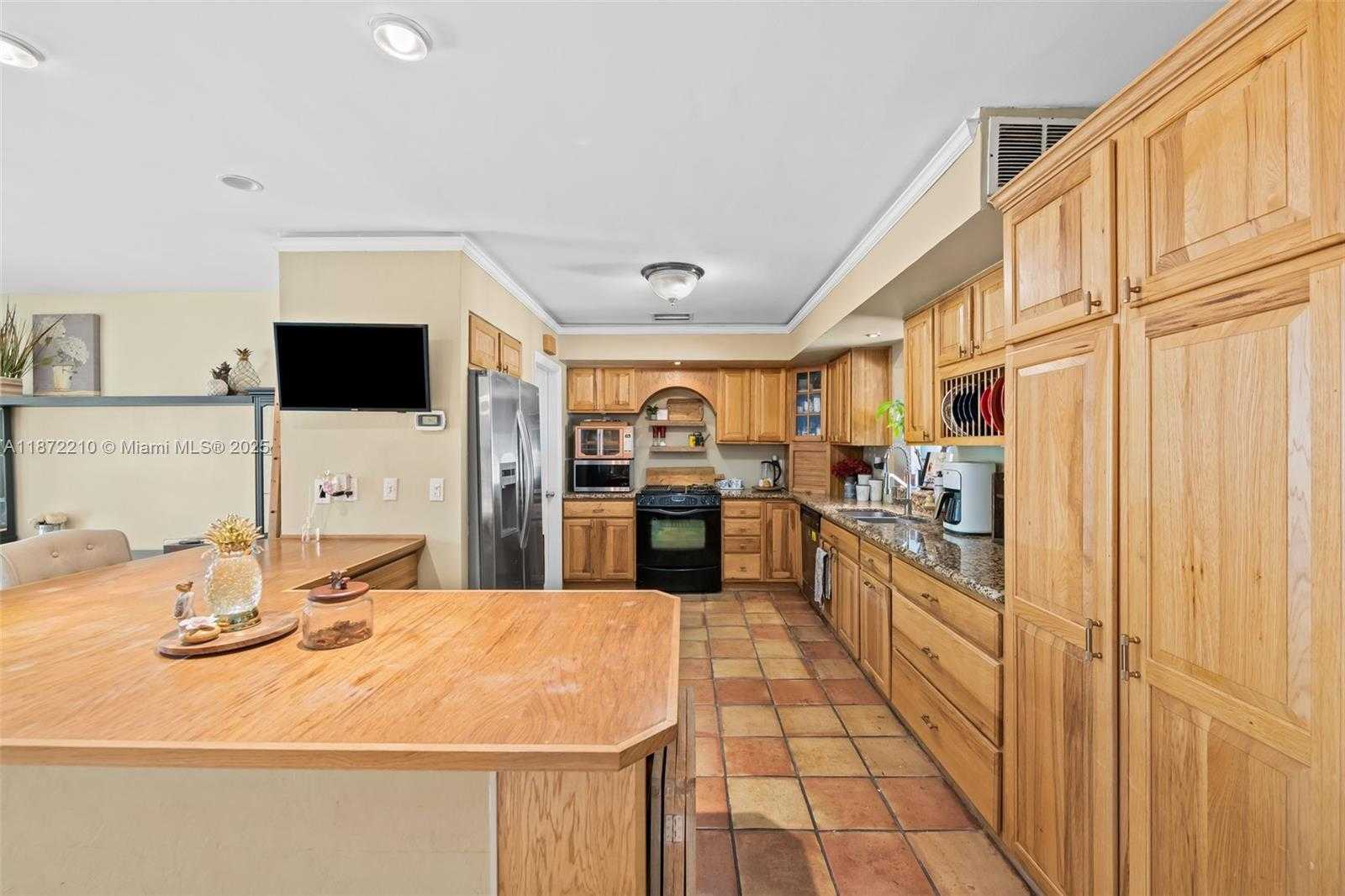 Small Image of 1925 NORTH 39TH AVE, Hollywood Number 9