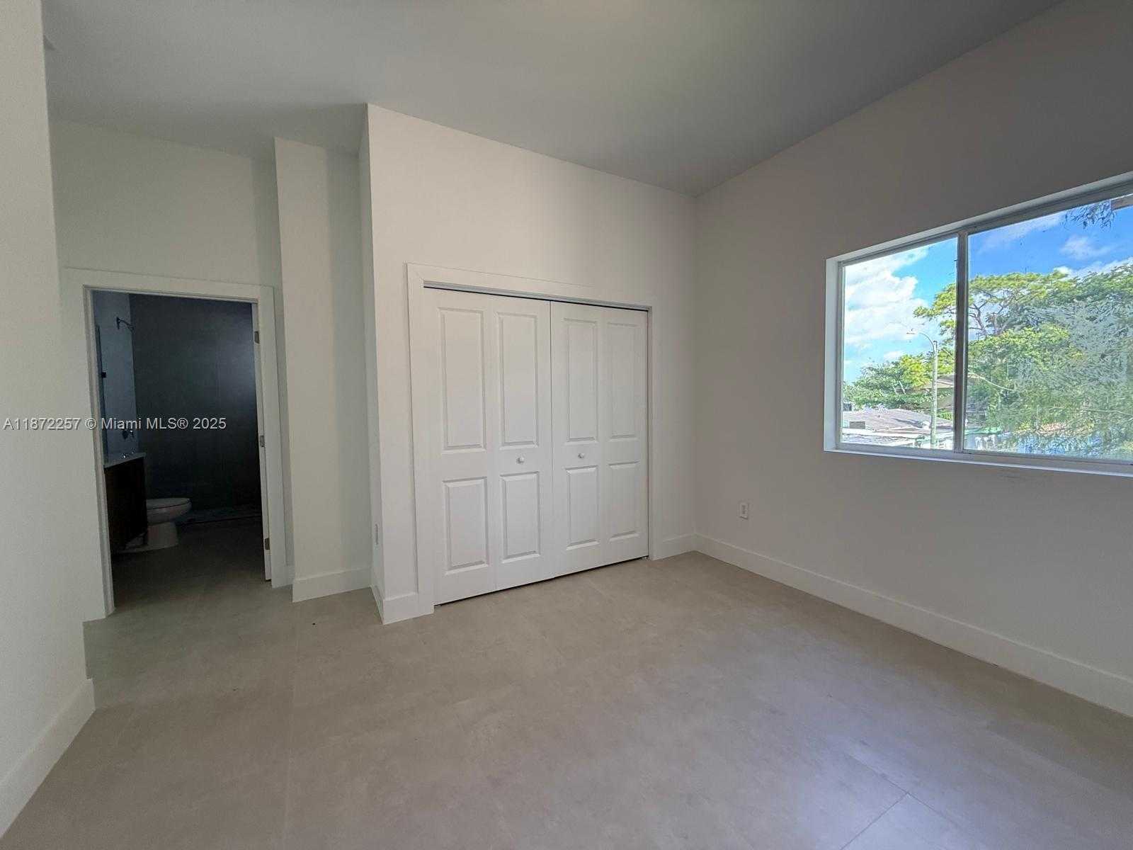 Small Image of 2788 NORTH WEST 9TH PL, Fort Lauderdale Number 10