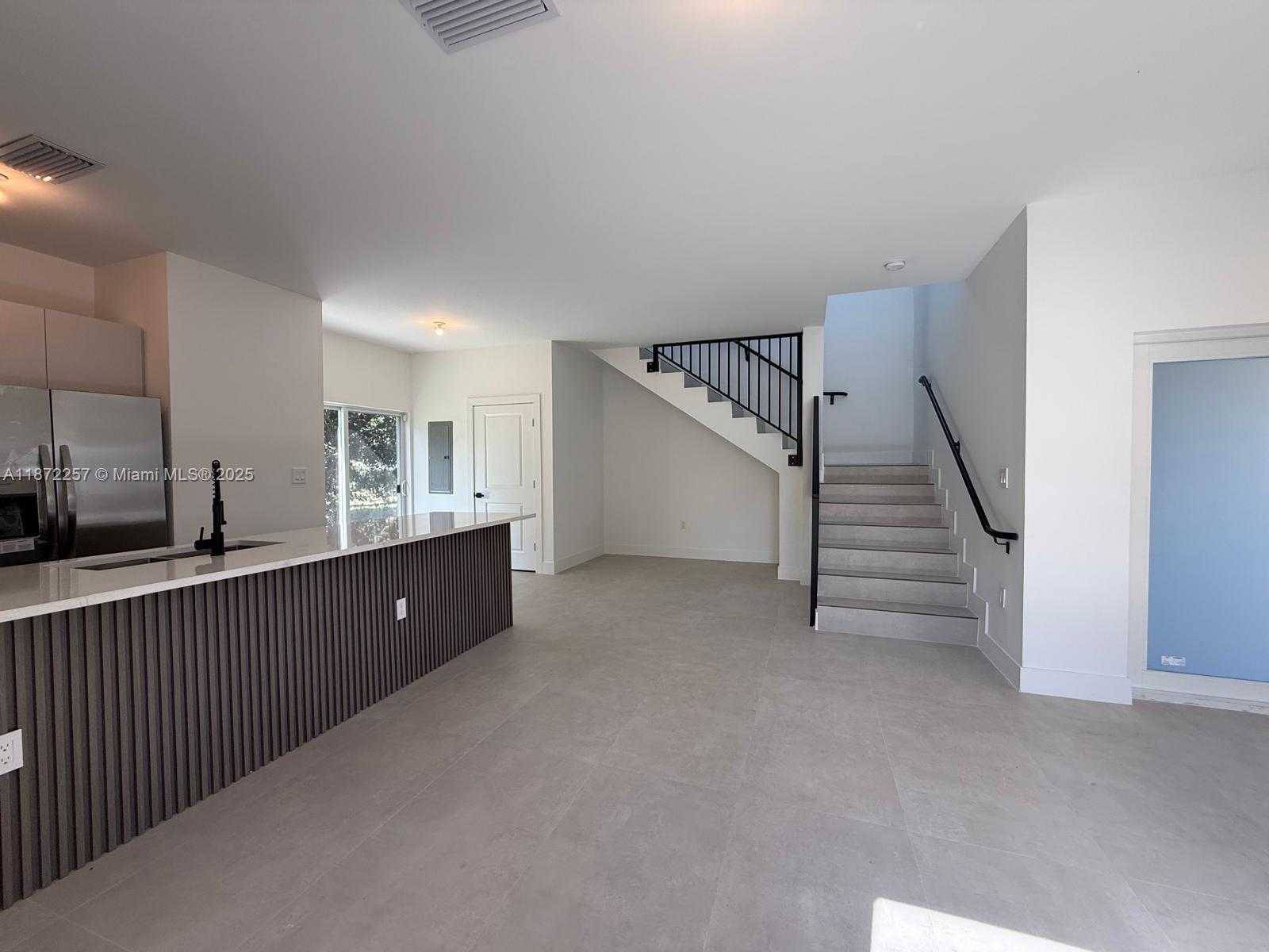 Small Image of 2788 NORTH WEST 9TH PL, Fort Lauderdale Number 3
