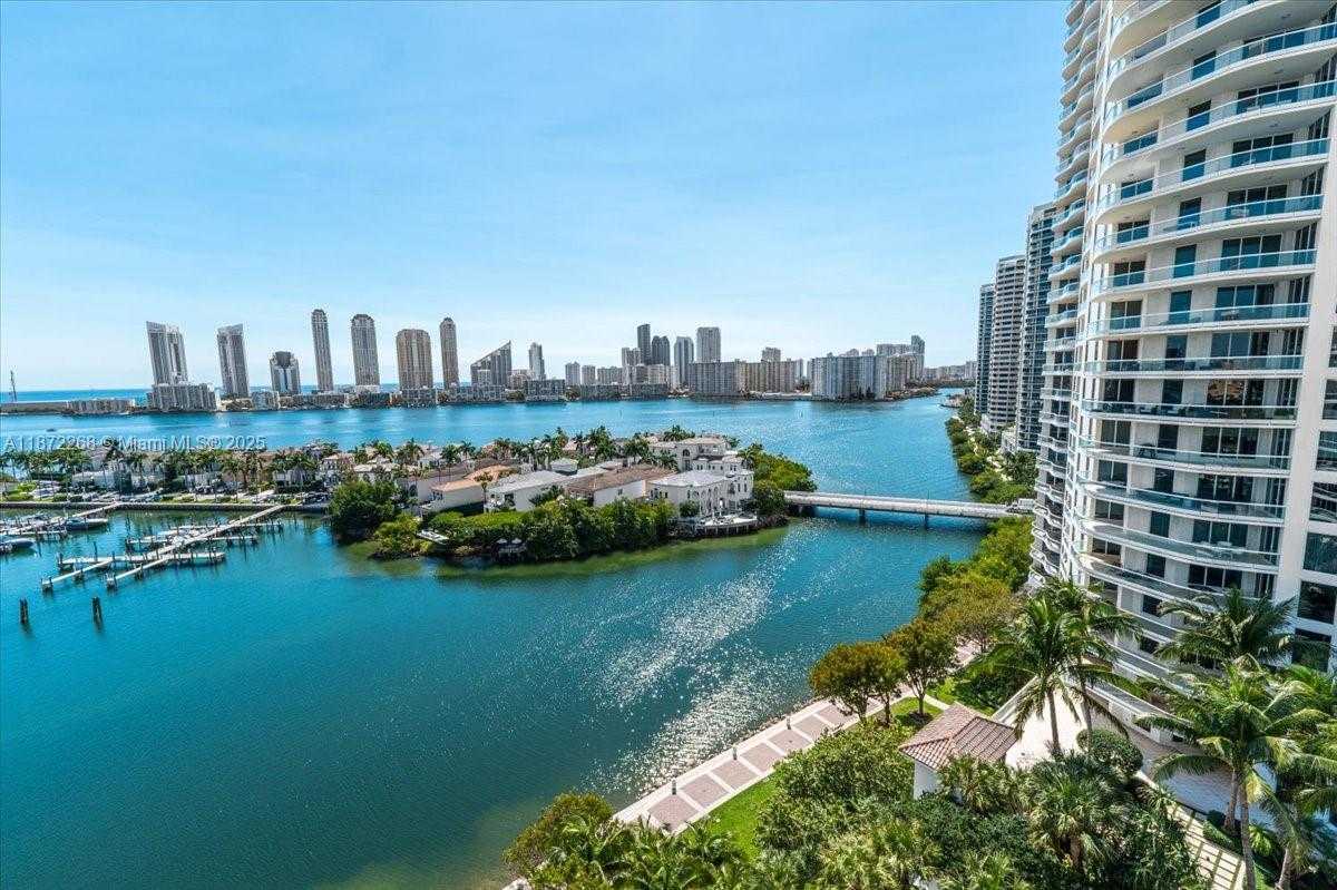 Small Image of 7000 ISLAND BLVD #1402, Aventura Number 3