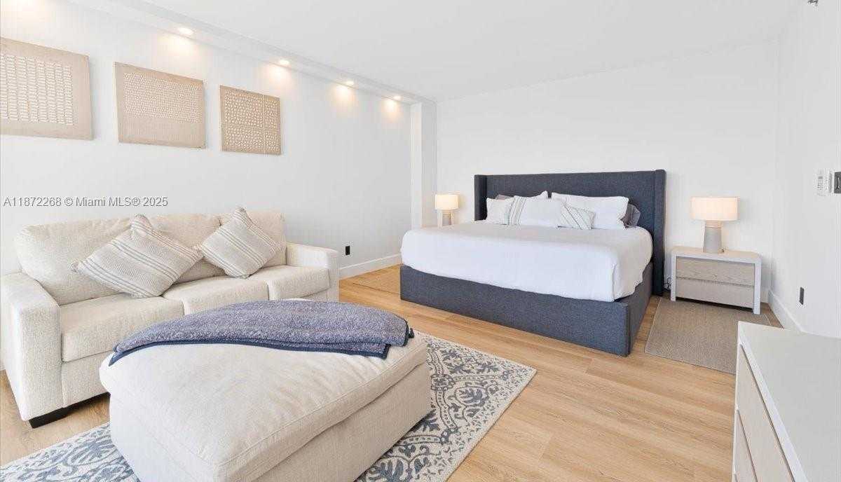 Small Image of 7000 ISLAND BLVD #1402, Aventura Number 7