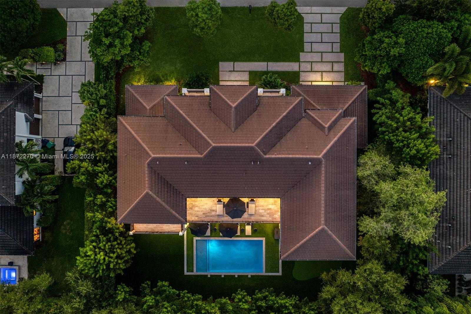 Small Image of 9445 SOUTH WEST 72ND CT, Pinecrest Number 54