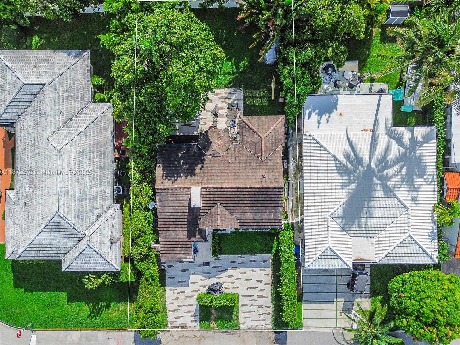 Small Image of 8875 ABBOTT AVENUE, Surfside Number 35