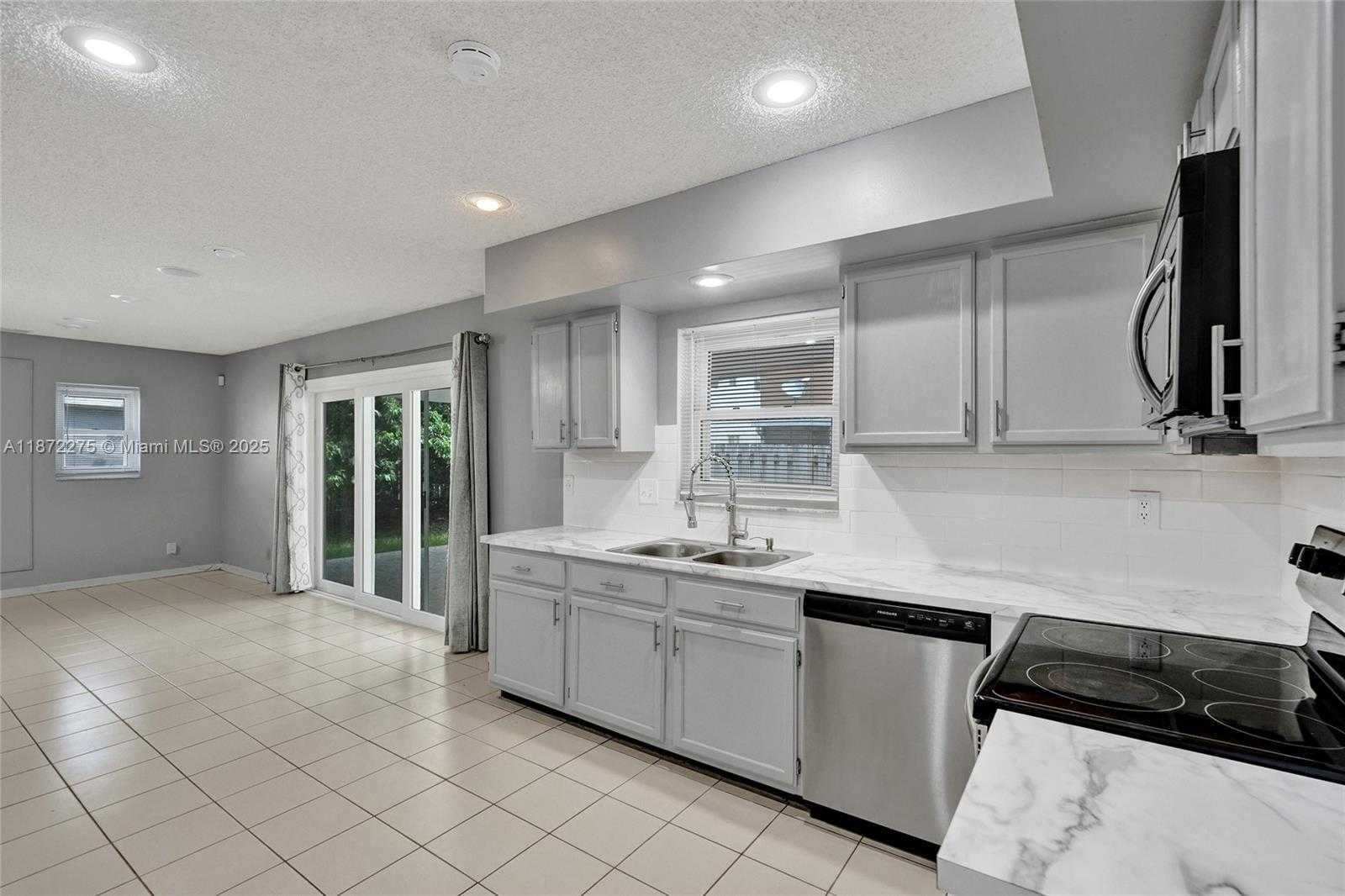 Small Image of 3131 JASPER WAY, Miramar Number 27